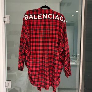 Balenciaga short like new !